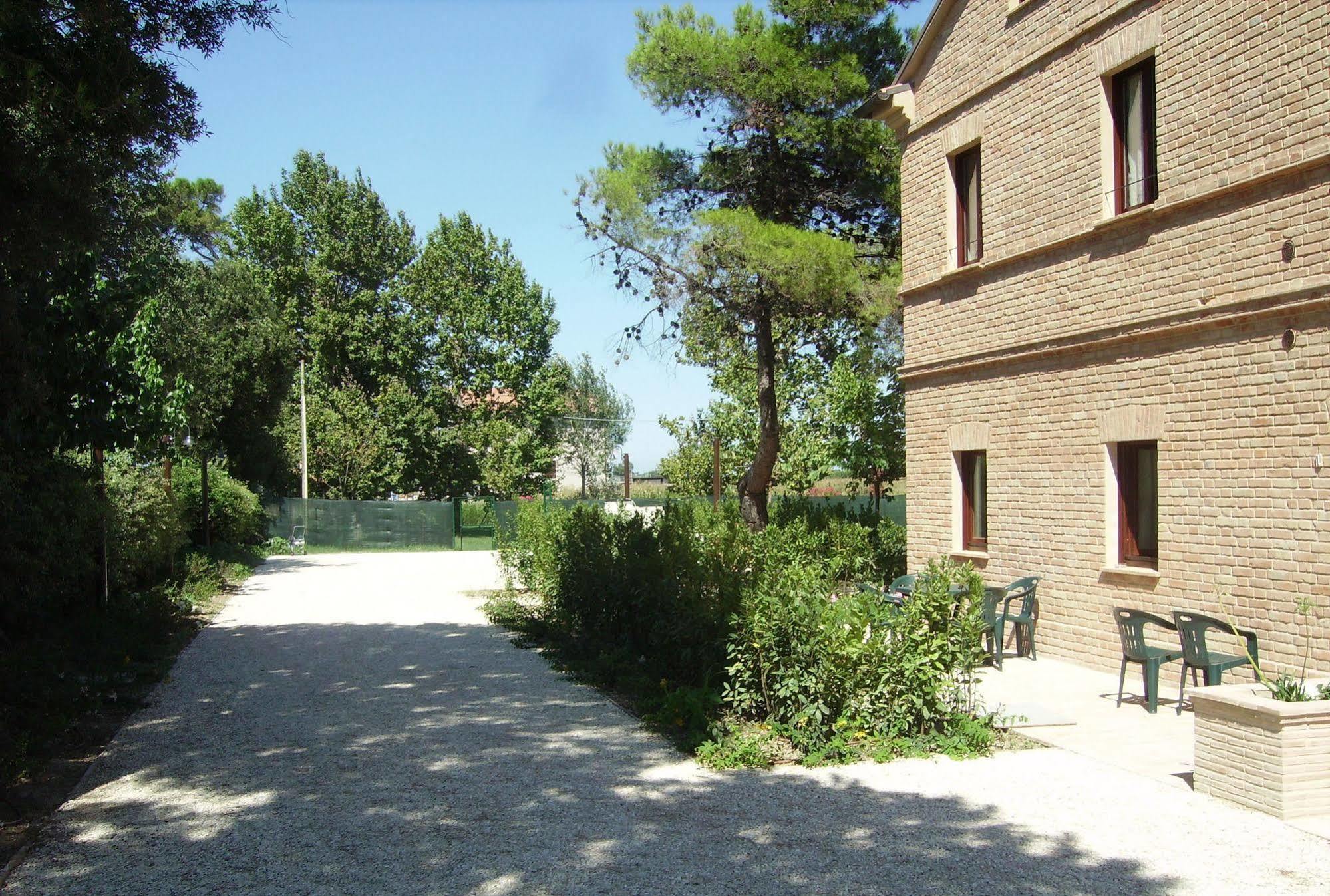 Agriturismo La Fonte Di San Girio Guest House Potenza Picena Bagian luar foto