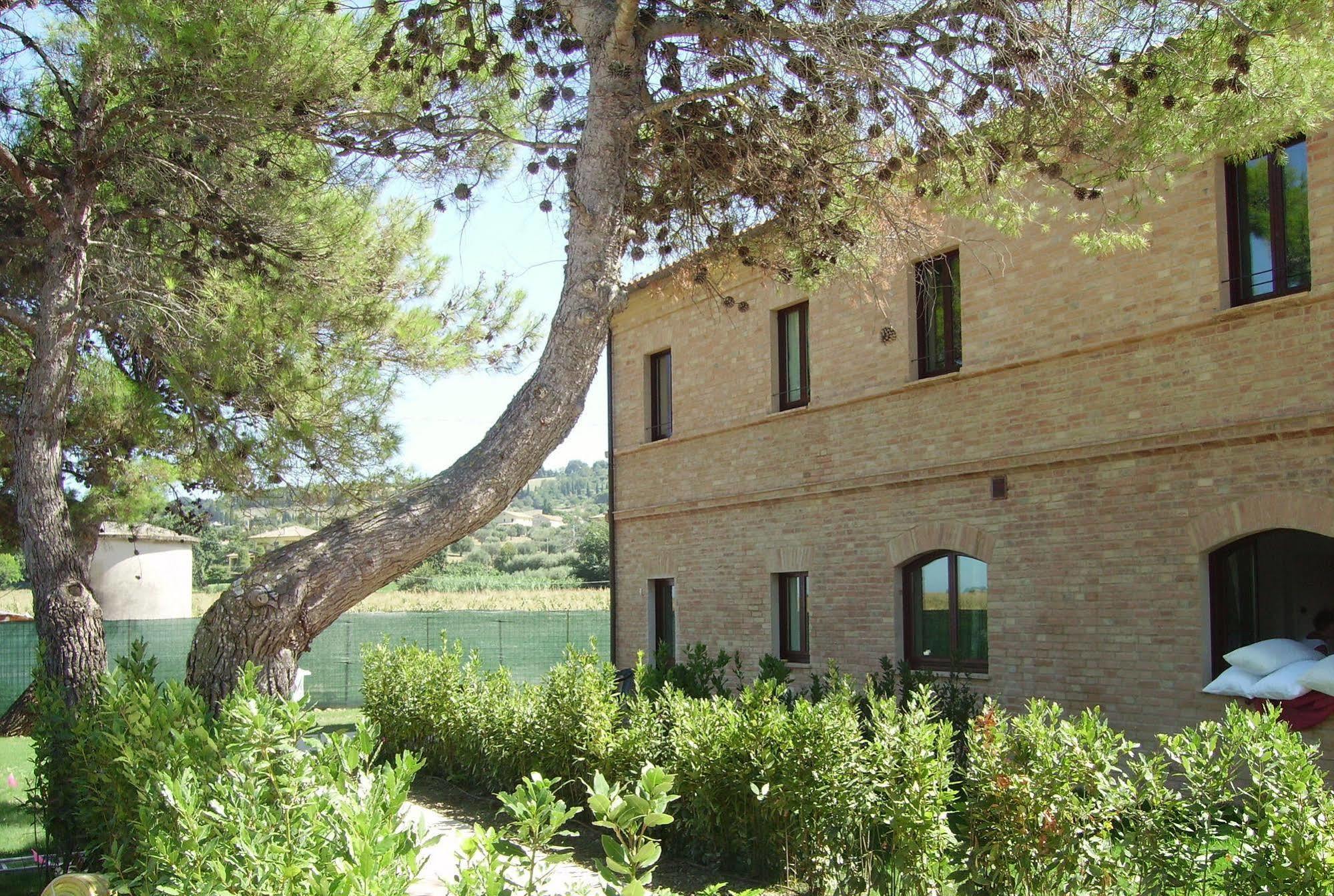 Agriturismo La Fonte Di San Girio Guest House Potenza Picena Bagian luar foto