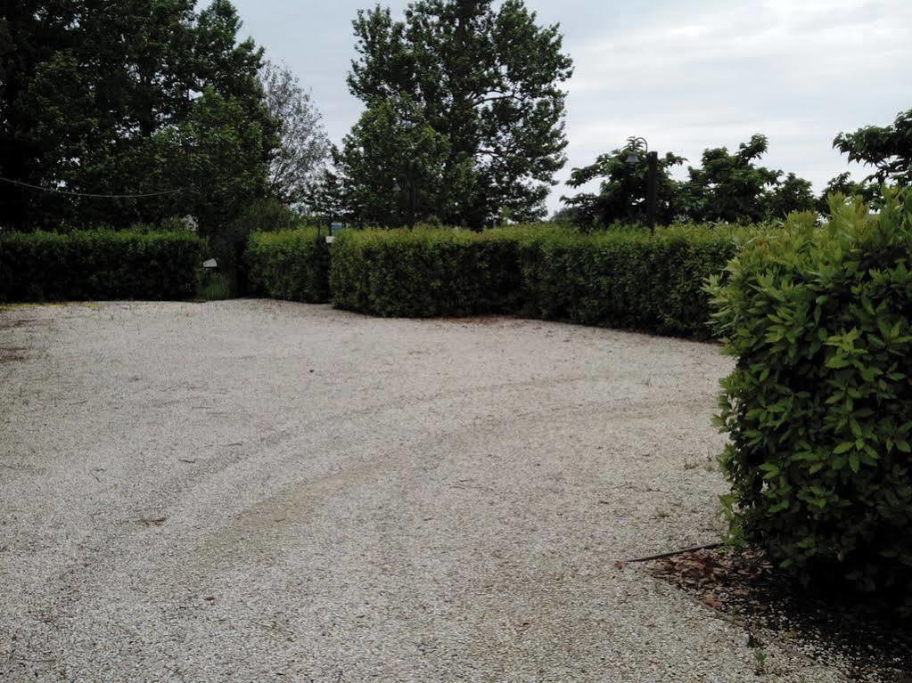 Agriturismo La Fonte Di San Girio Guest House Potenza Picena Bagian luar foto