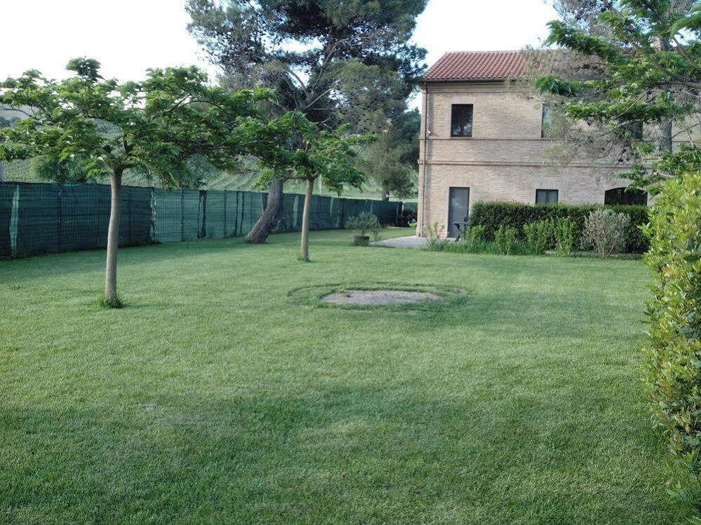 Agriturismo La Fonte Di San Girio Guest House Potenza Picena Bagian luar foto